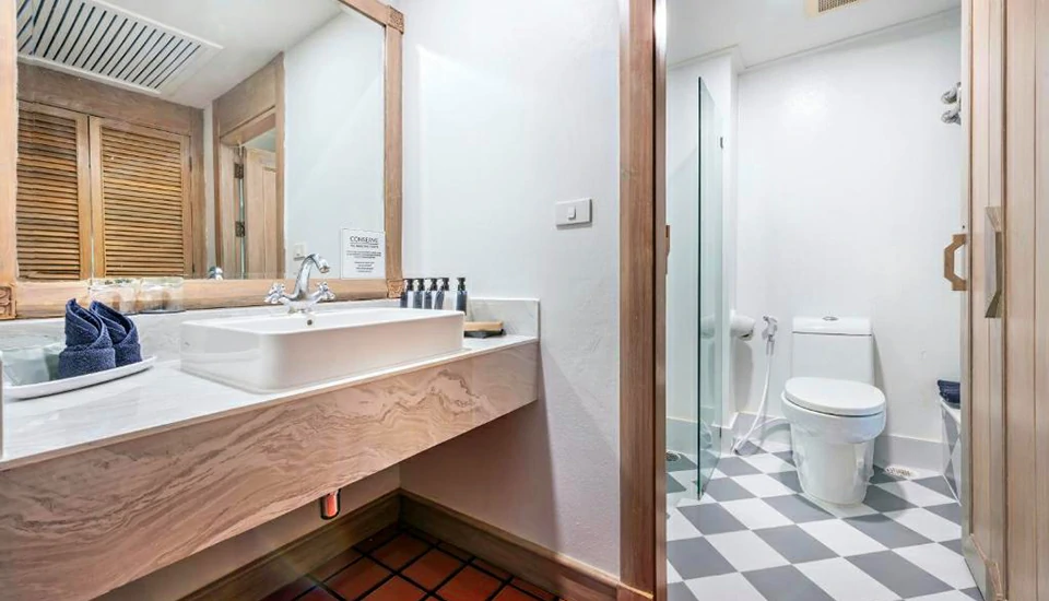 هتل چادا تای ویلیج